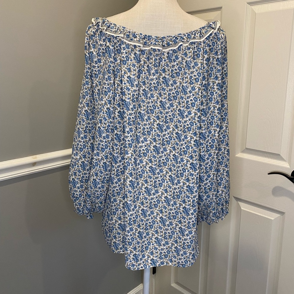 Max Studio Blue White Floral Peasant Blouse 1X Plus Size 3/4 Puff Sleeves - Picture 6 of 9